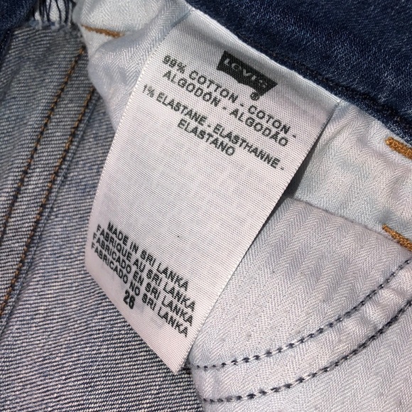 Levi’s size 28 jean shorts - Picture 4 of 6